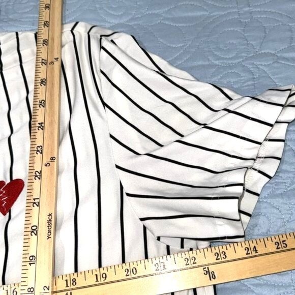 Shein Large White & Black Striped T-Shirt With Heart Embroidery - Picture 5 of 6